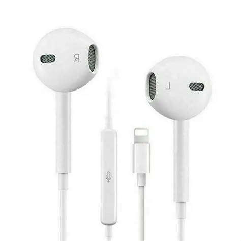 Wired Lightning earphones