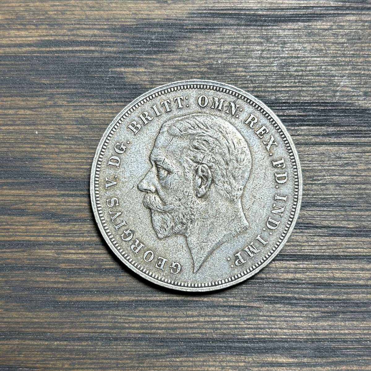 1935 Great Britain King George V 1 Crown - Weight 28.28g Silver 0.925 - Capsule Included