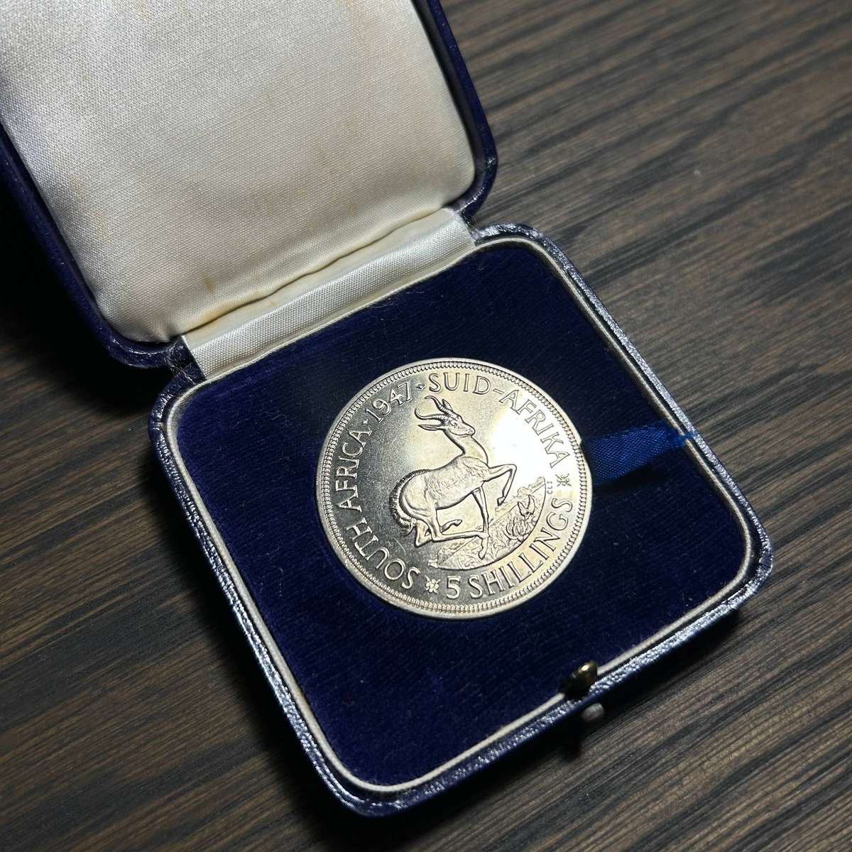 Proof 1947 South Africa 5 Shillings - Weight 28.28g Silver 0.800 - Capsule Included