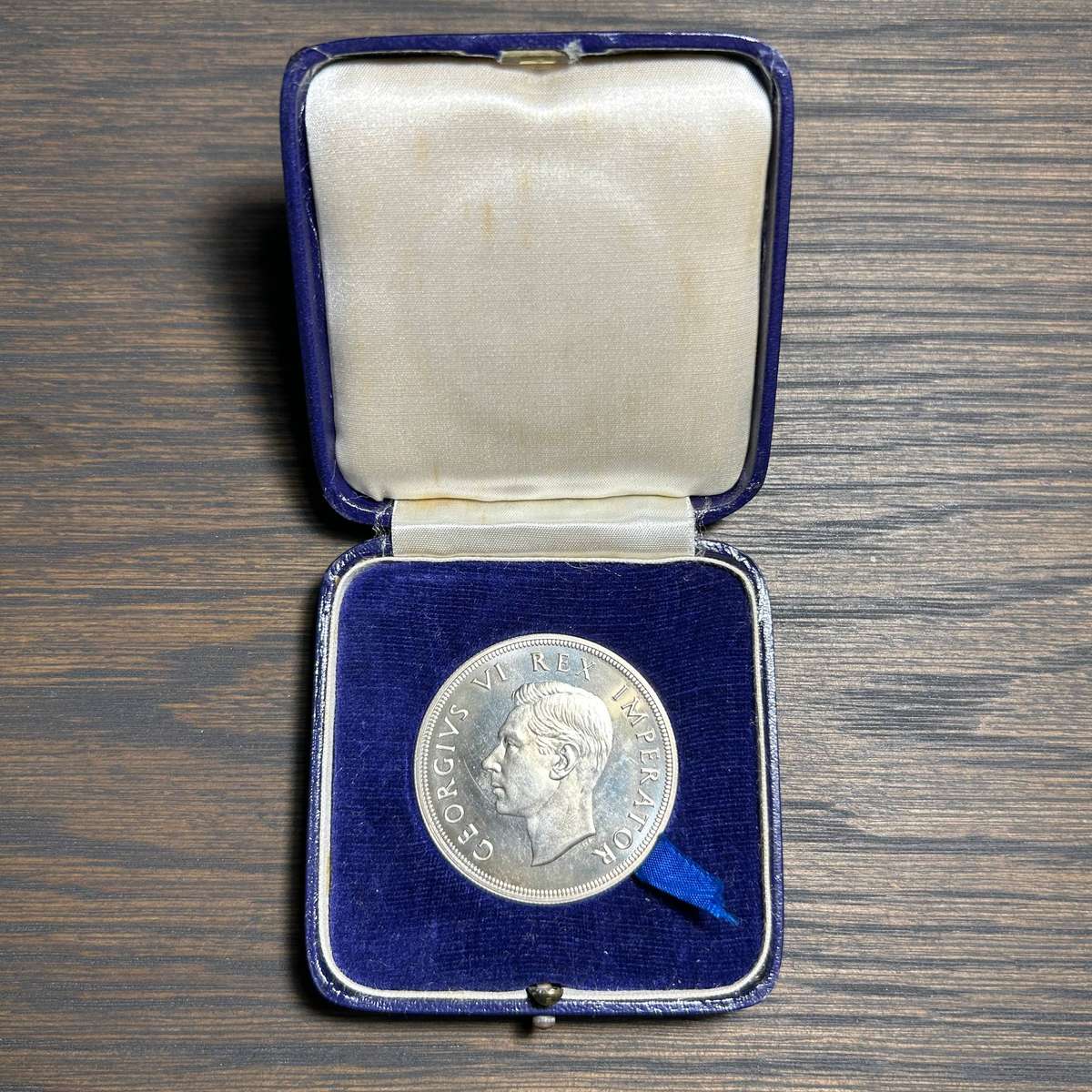 Proof 1947 South Africa 5 Shillings - Weight 28.28g Silver 0.800 - Capsule Included