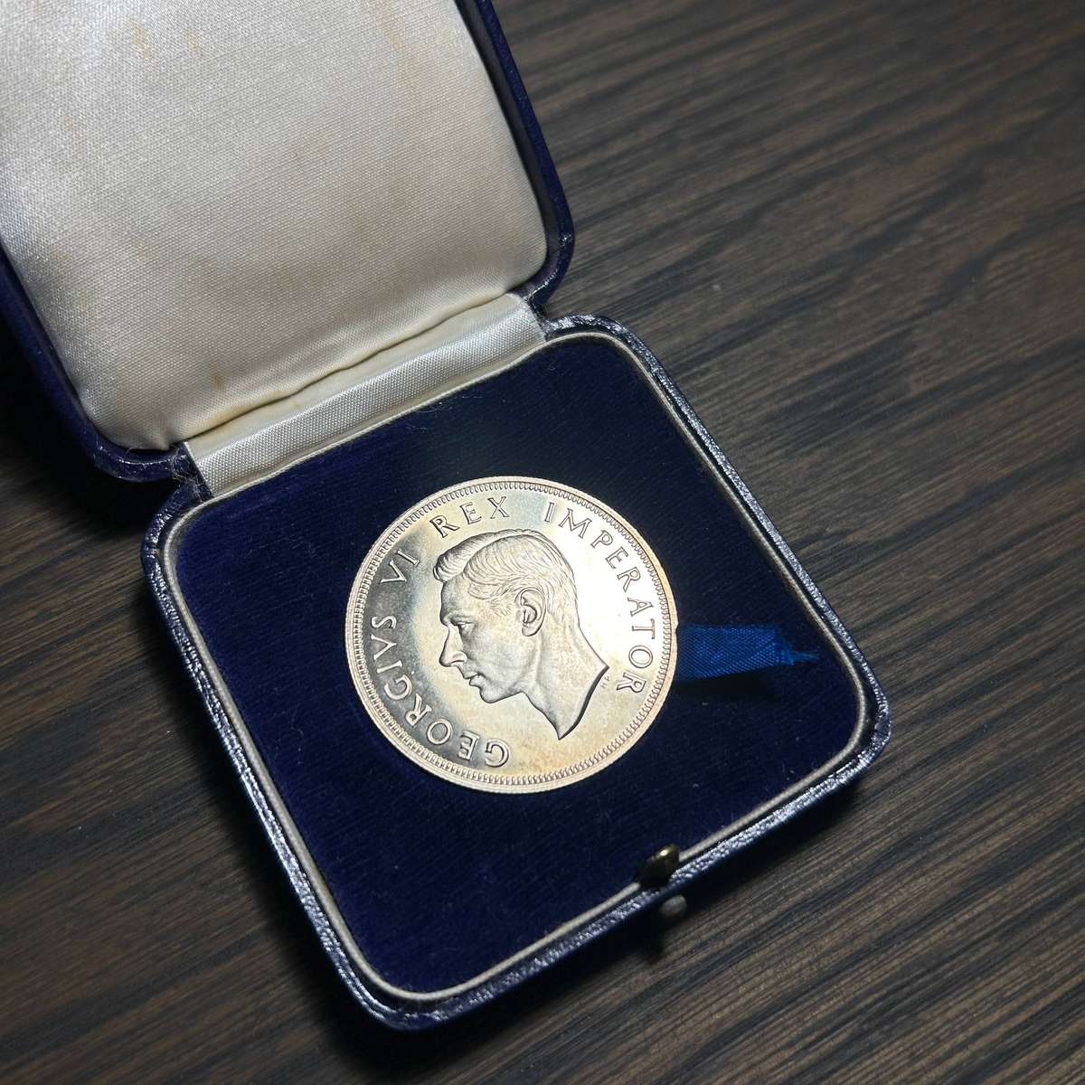 Proof 1947 South Africa 5 Shillings - Weight 28.28g Silver 0.800 - Capsule Included