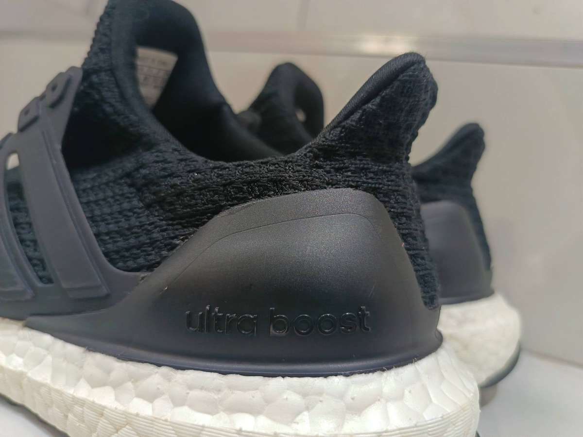 Adidas Ultraboost 4.0 DNA