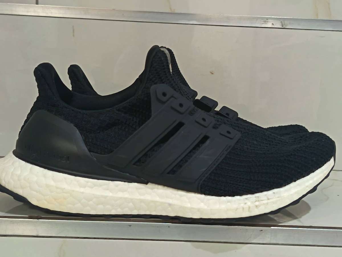 Adidas Ultraboost 4.0 DNA