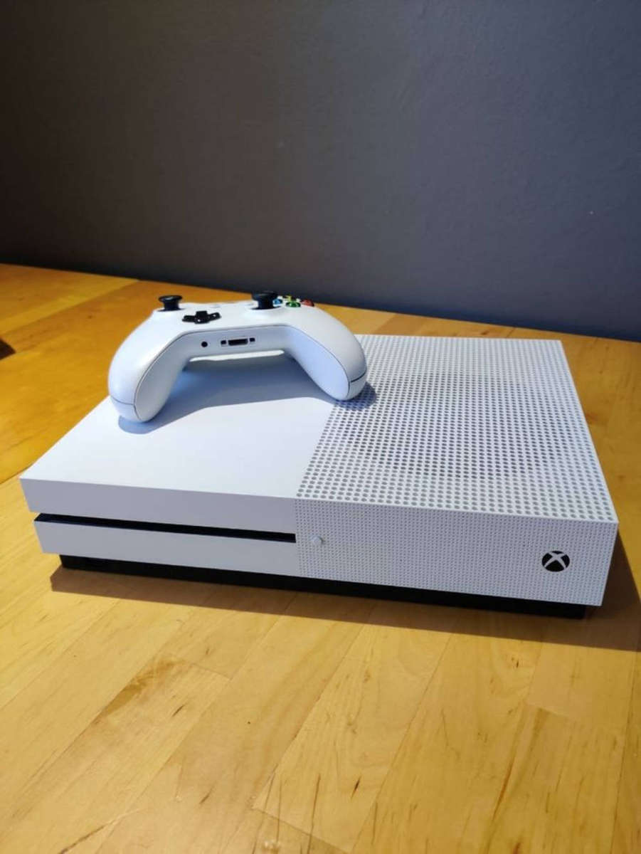 Xbox one s 1TB