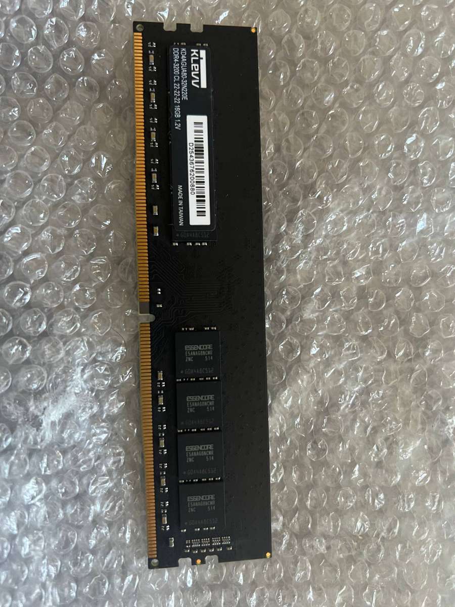 KLEVV 16GB DDR4 3200MHz RAM  Single Stick