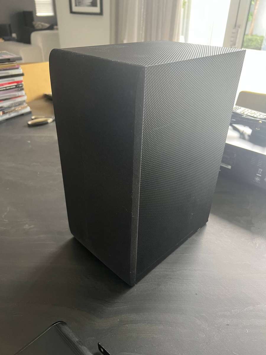 LG Soundbar + Wireless Active Subwoofer