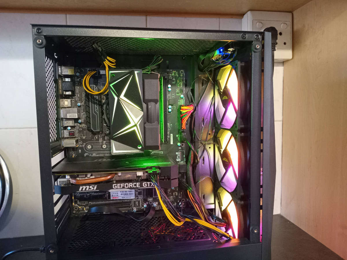 i7 6700/32GB RAM/GTX 1660 Super Mid-Range Gaming PC