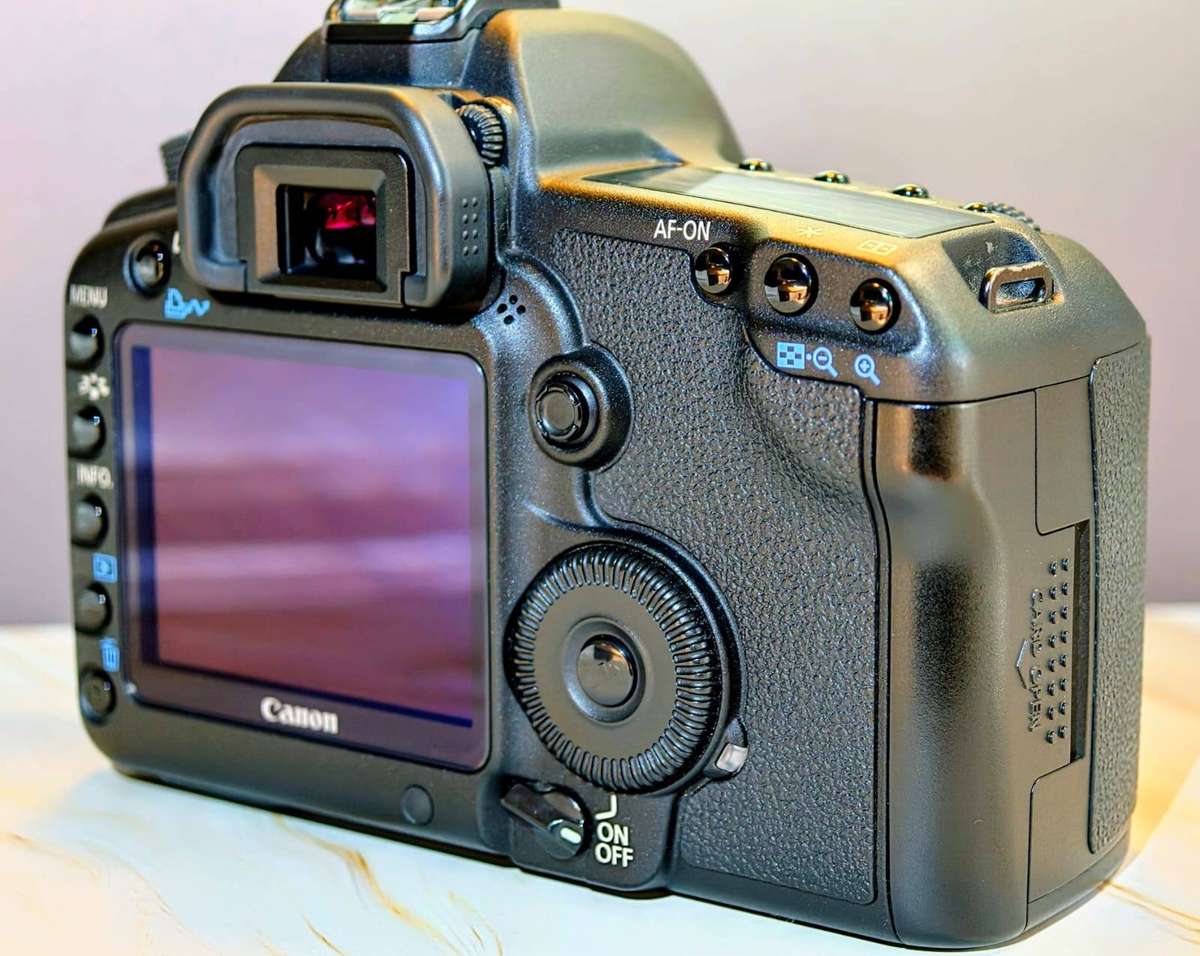 CANON E0S ¦ 5D ¦ MARK II ¦ CAMERA