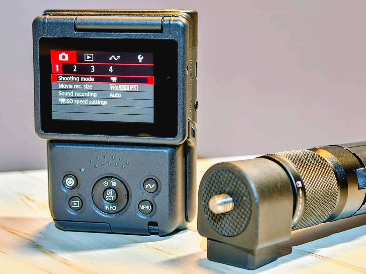 CANON POWERSHOT V10 CAMERA