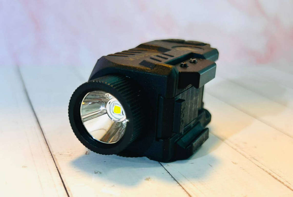 VESTA LASER FLASHLIGHT
