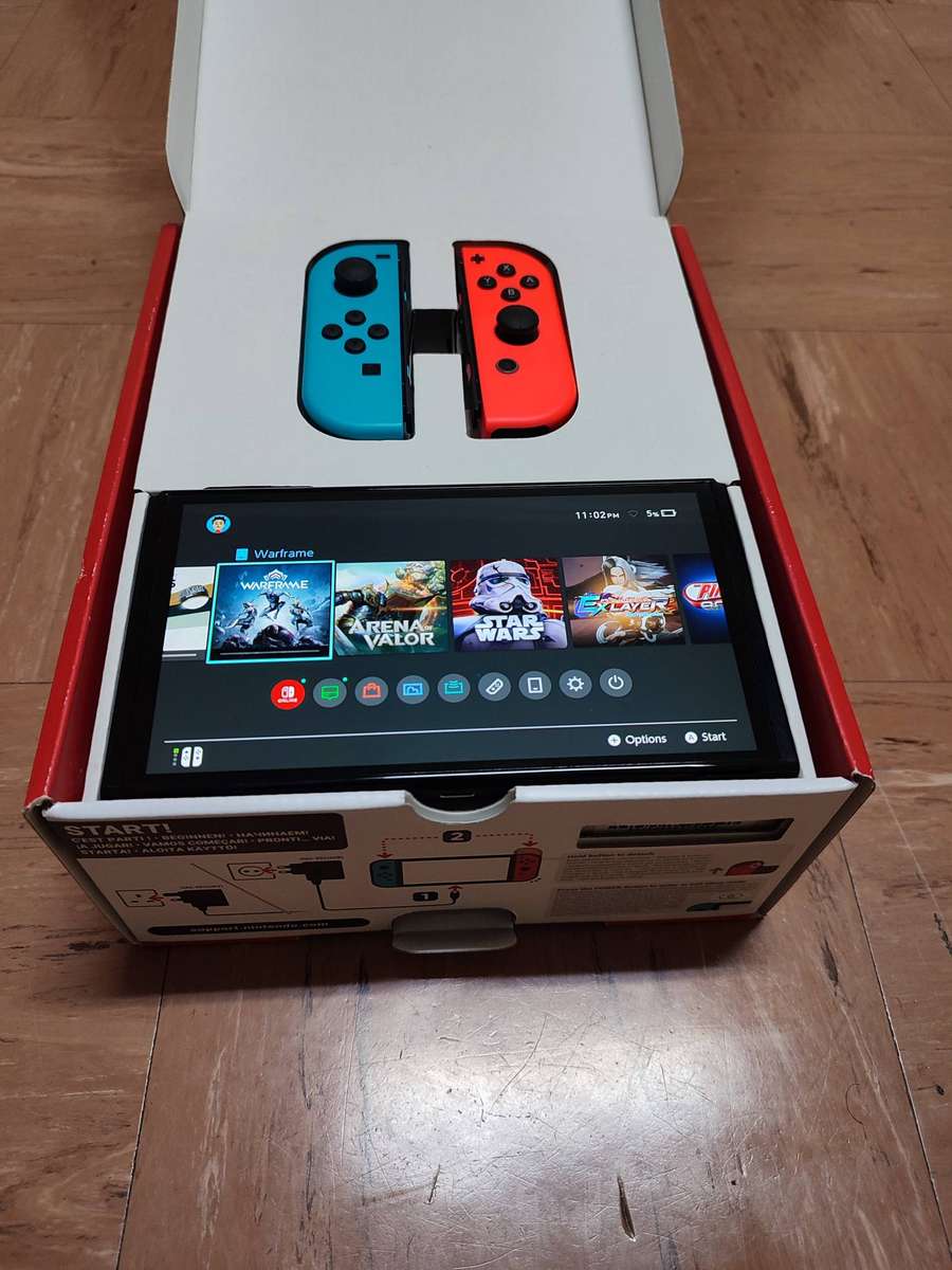 Nintendo Switch OLED (Red/Blue)