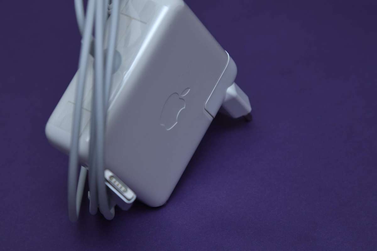 ORIGINAL Apple 85W MagSafe 2 T-Shape Charger for MacBook Pro  A1424 | NEW