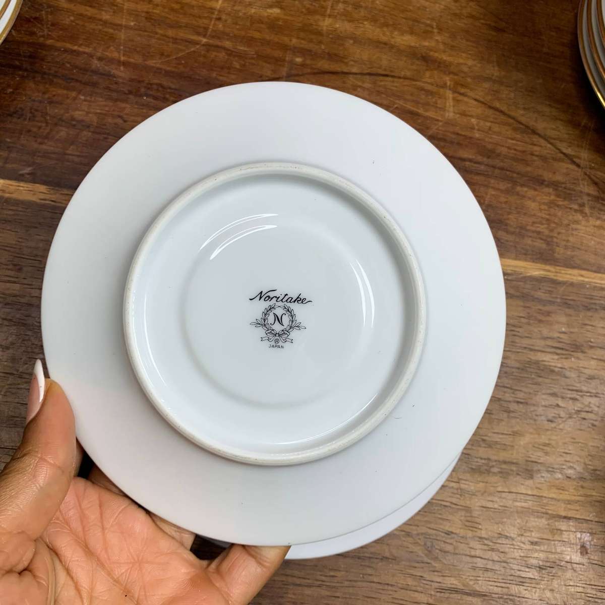 Noritake Fine China Tea Set  Elegant Floral Design