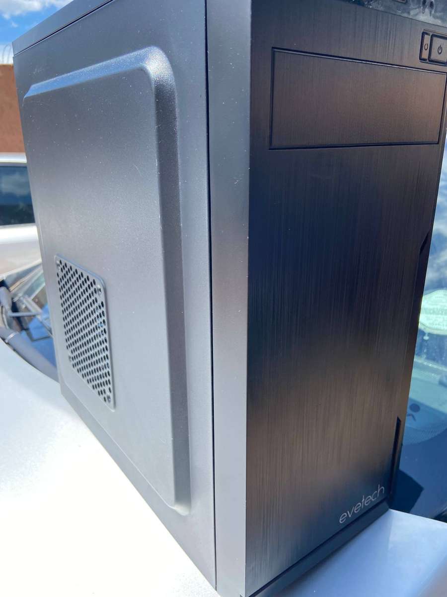 Gaming BOX EVETECH Intel Core i7-377 @3.4GHZ CPU 16GB RAM 4 X SLOTS  Graphics  pci express 1024MB