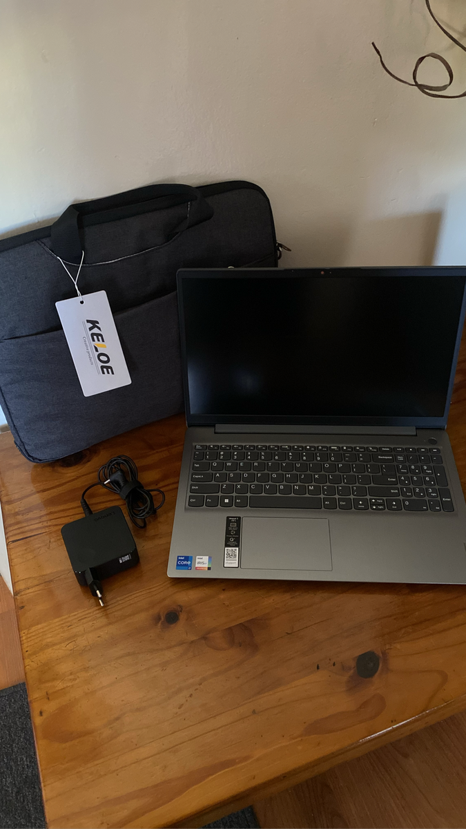 Lenovo IdeaPad 3 Intel Core i7 11th Gen + Free Laptop Bag