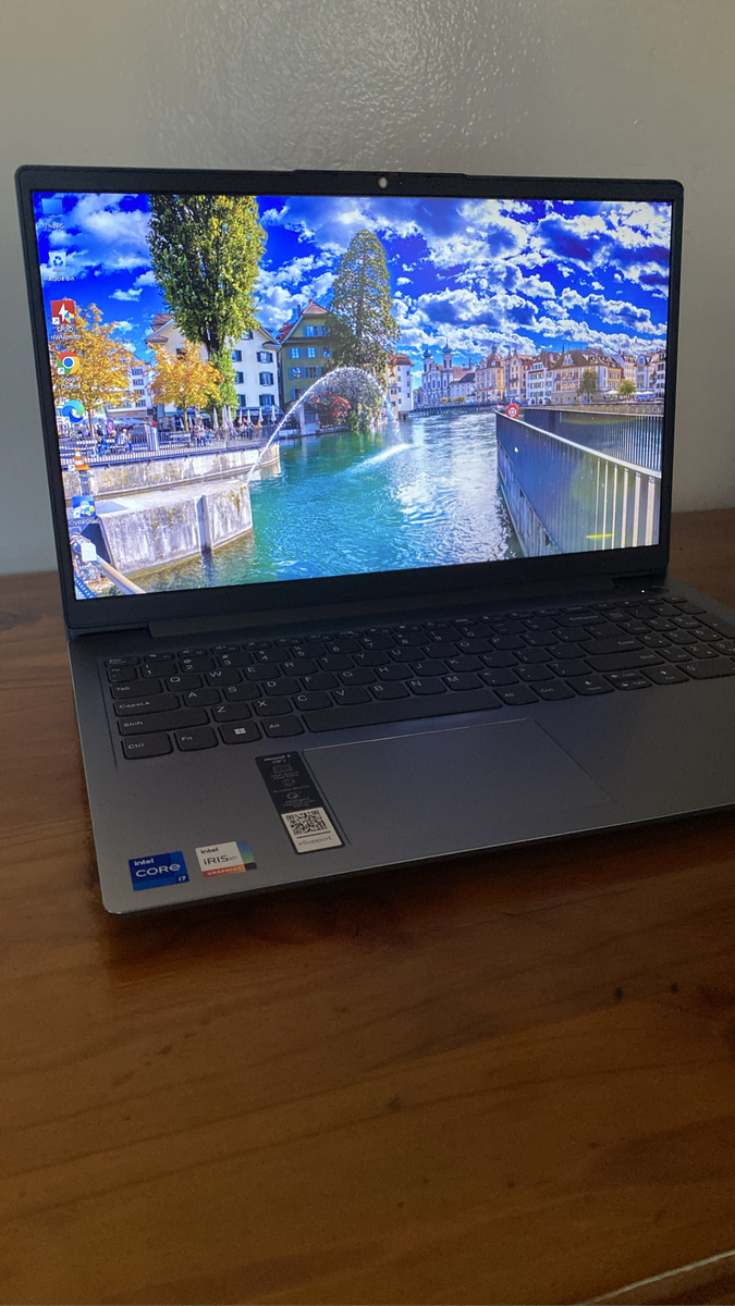 Lenovo IdeaPad 3 Intel Core i7 11th Gen + Free Laptop Bag