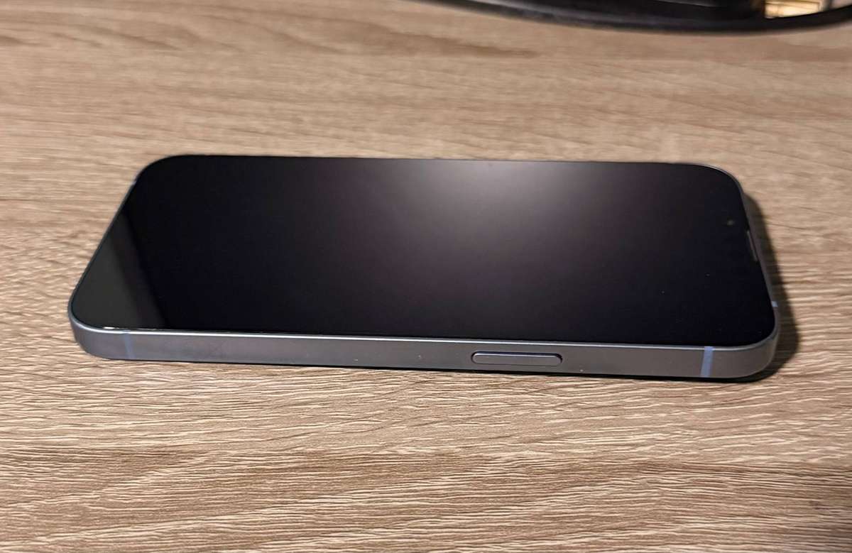 Apple iPhone 14 128GB Smartphone