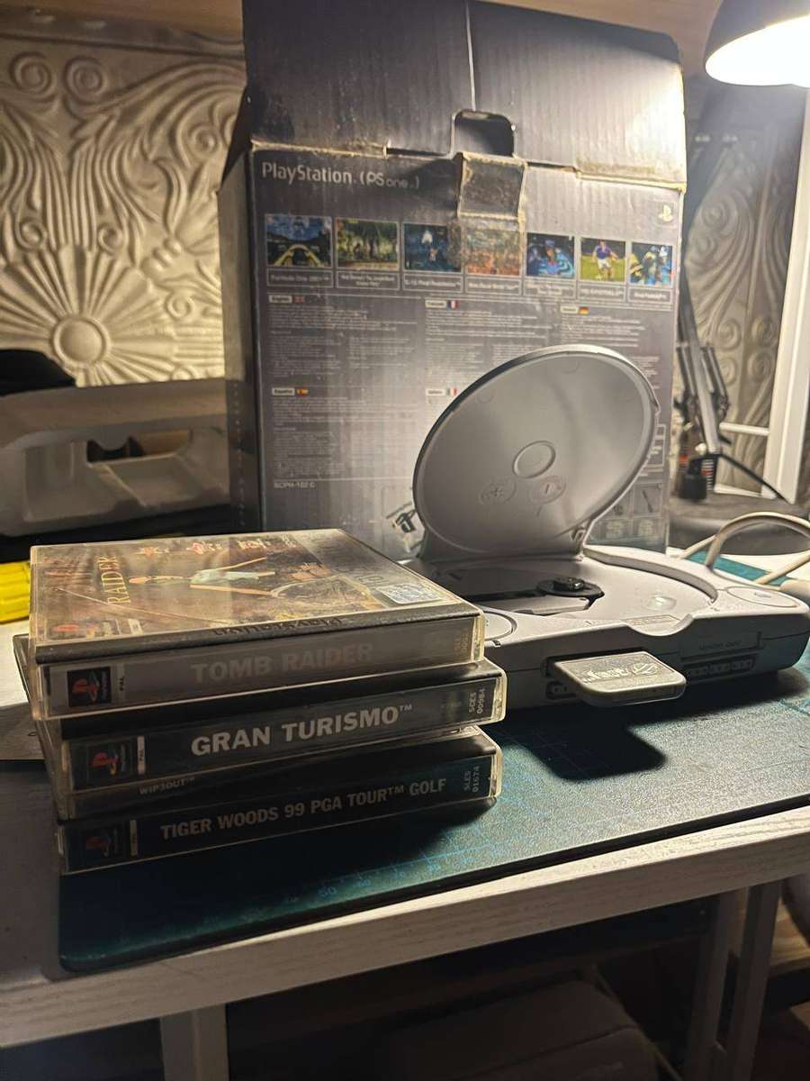 Sony PSone Slim PAL Chipped Console Boxed Bundle + DualShock, Memory Card & 5 Games  Tested
