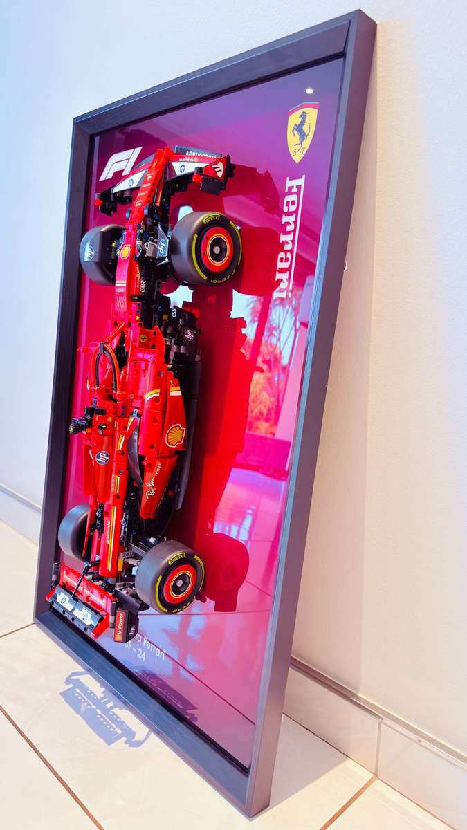 DF Studios | Ferrari SF-24 Lego Technic | F1 Display Frame
