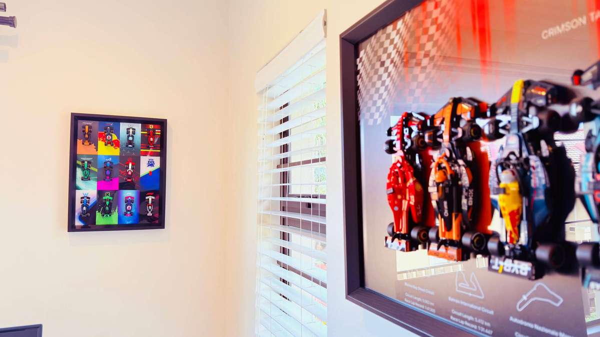 DF Studios | Team Branded F1 Lego Mini Collectable Display Frame | Limited Edition F1 Showcase
