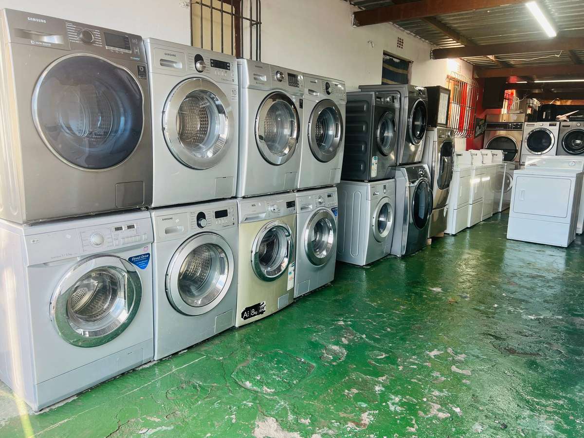 Samsung and LG Front Loader Washing Machine - Fully Serviced, Excellent Condition