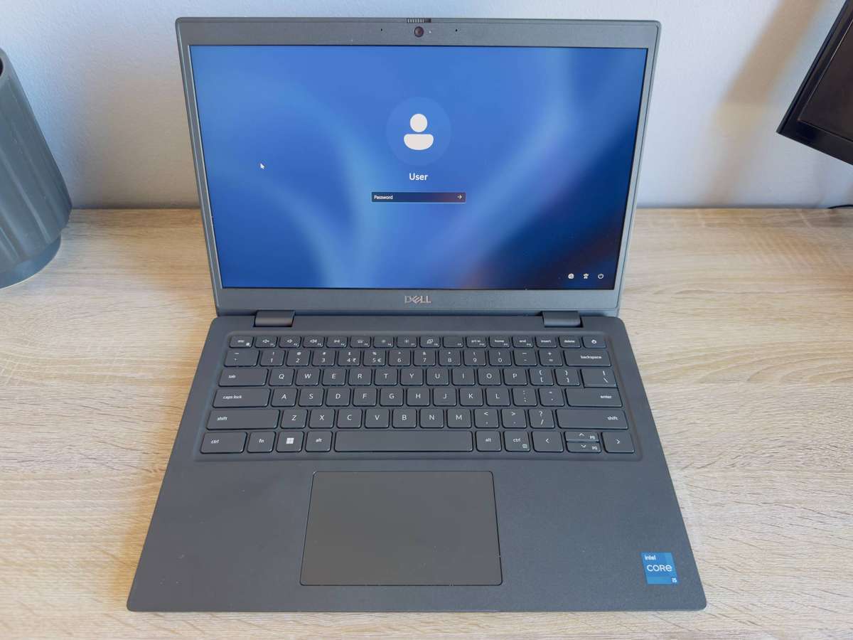 Dell Latitude 3420 14-inch Core i5-1145G7 8GB RAM 256GB SSD Win 11 Pro