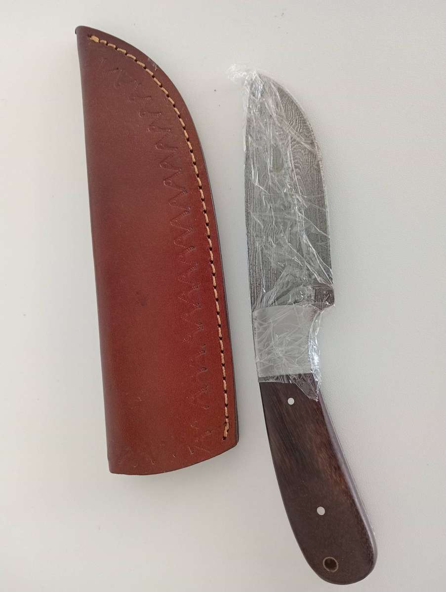 ### HUNTING KNIFE - DAMASCUS STEEL ###