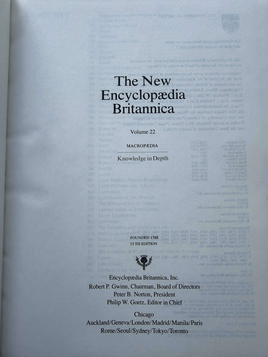 Complete Encyclopaedia Britannica 15th Edition + World Data + 3-Vol Websters Dictionary  Near Mint