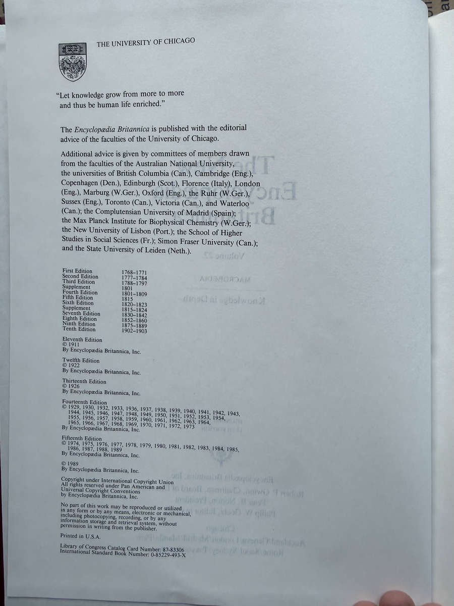 Complete Encyclopaedia Britannica 15th Edition + World Data + 3-Vol Websters Dictionary  Near Mint