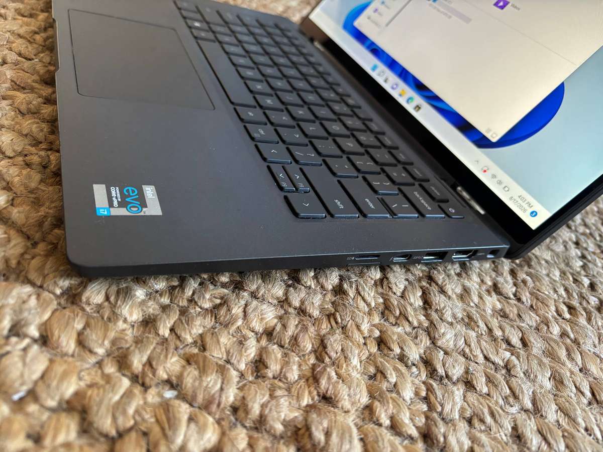Dell latitude 7420 core i7 11th gen (2in1) touchscreen laptop