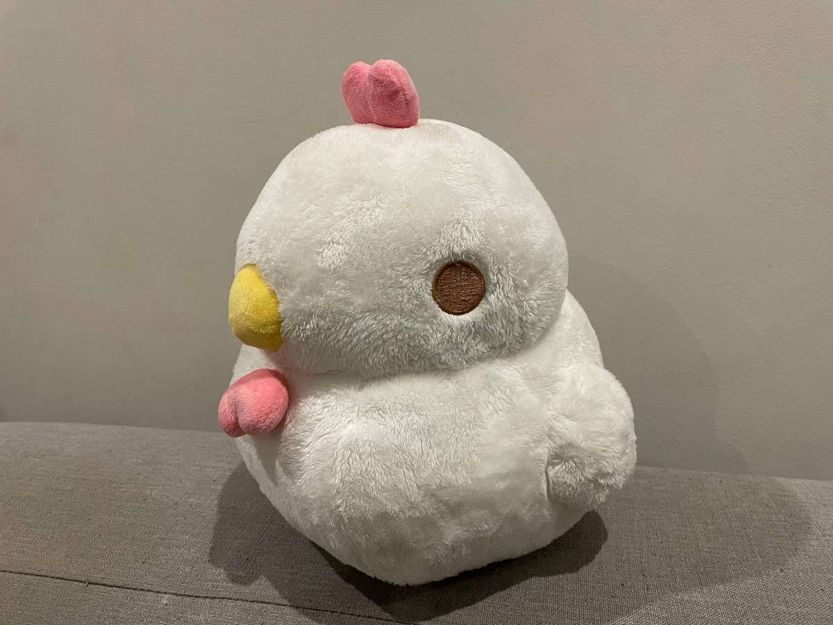 Fluffnest Puffpals plushie, Blanche the Chicken