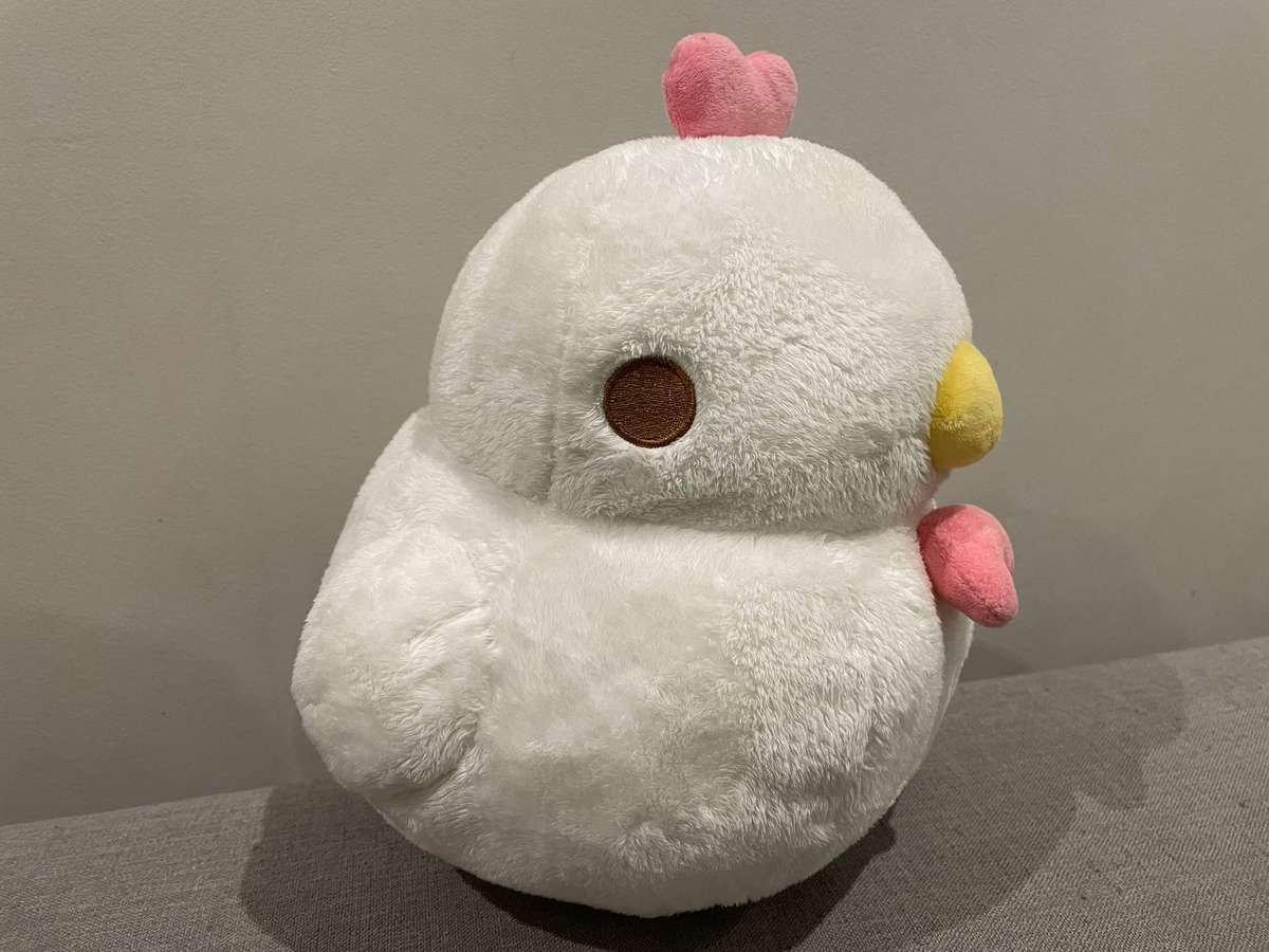 Fluffnest Puffpals plushie, Blanche the Chicken