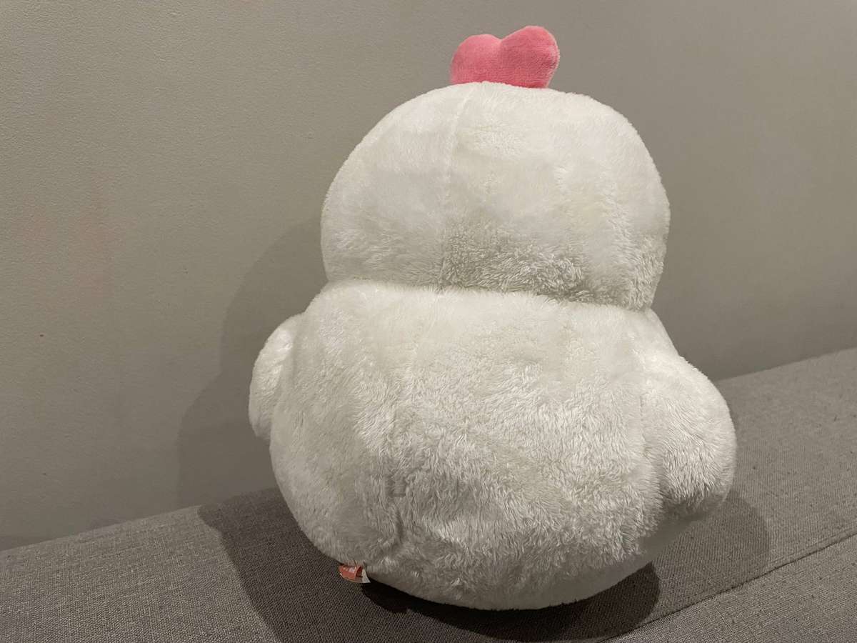 Fluffnest Puffpals plushie, Blanche the Chicken