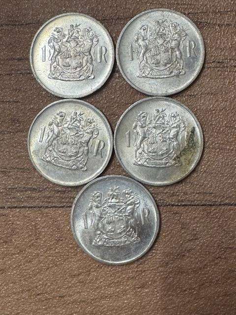 SOUTH AFRICA  ONE RAND COINS  -  1969 TOTAL 5 COINS SILVER.