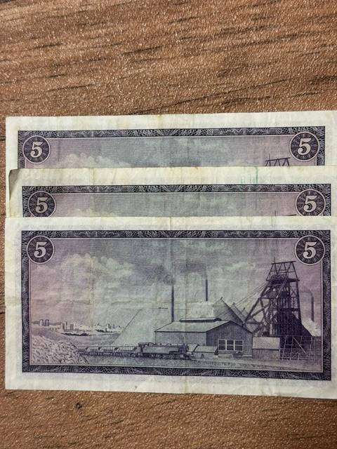 S A FIVE RANDS NOTE  T W de JONGH  TOTAL  3 NOTES