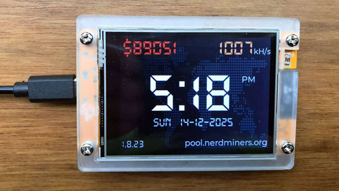 NerdMiner V2 Lucky Miner  ESP32 Bitcoin Solo Hash Lottery Miner