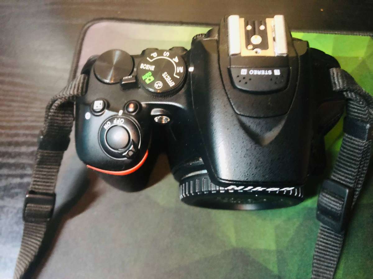 Camera Nikon D5600