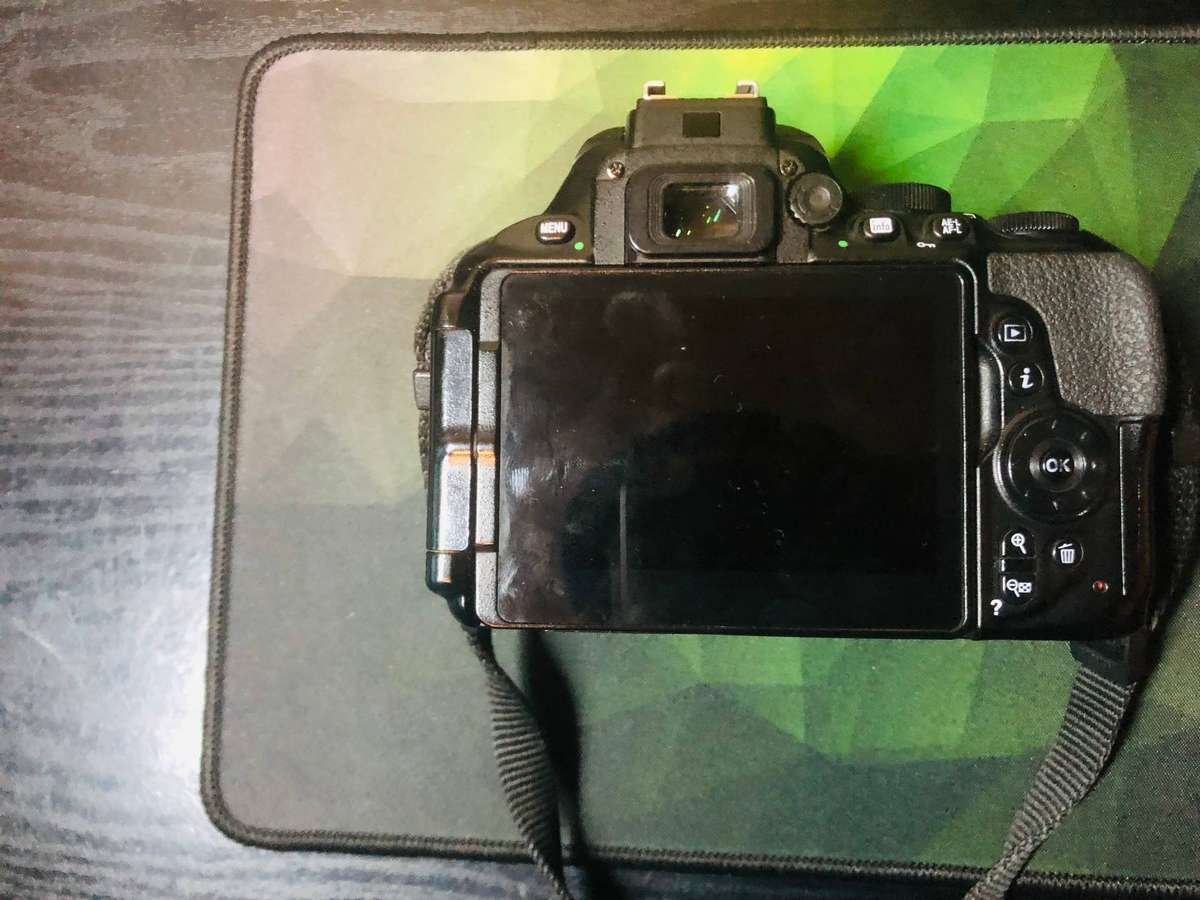 Camera Nikon D5600
