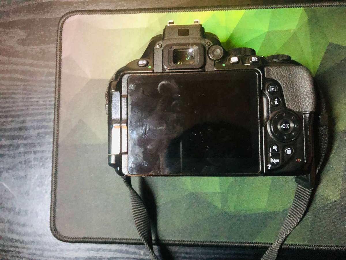 Camera Nikon D5600