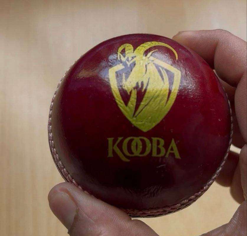 Kooba cricket balls 156g 4pc tanned leather hand-stitched
