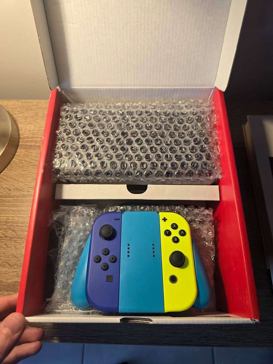 Nintendo Switch OLED | Blue & Green Joy-Con