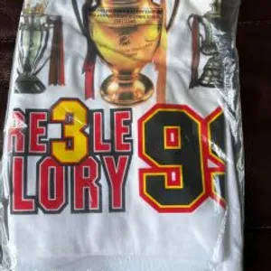 Manchester United Treble- T- shirt.