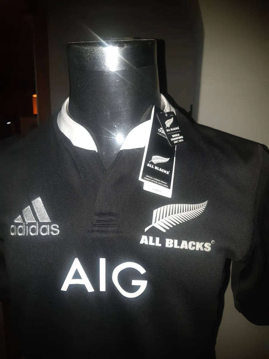 2011 All Blacks Rugby World Cup Jersey.