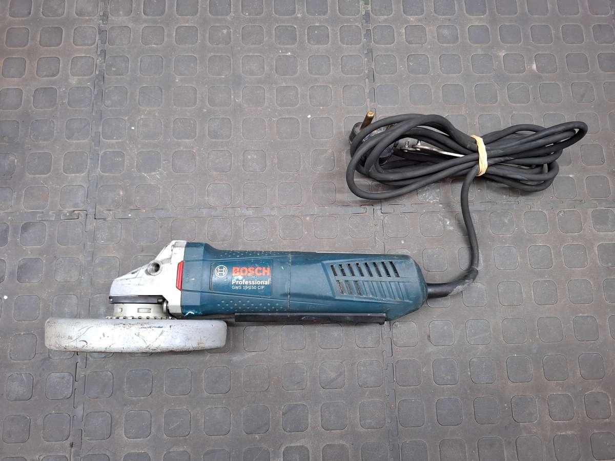 BOSCH Professional GWS 15-150 CP Angle Grinder