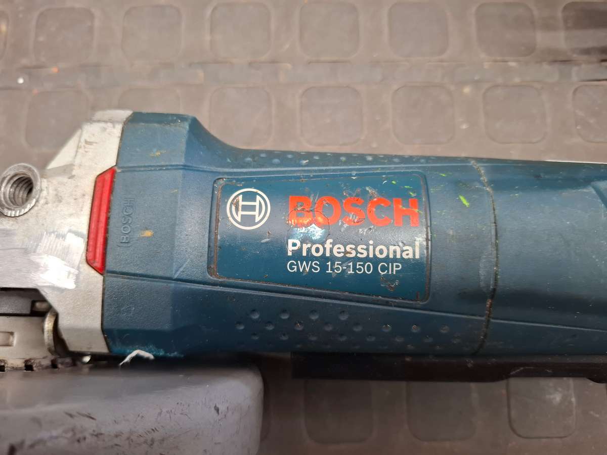 BOSCH Professional GWS 15-150 CP Angle Grinder