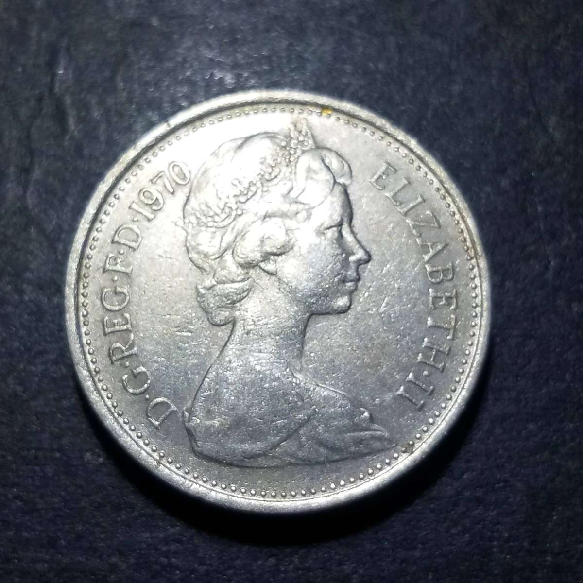 1970 UK 5 Pence - 852