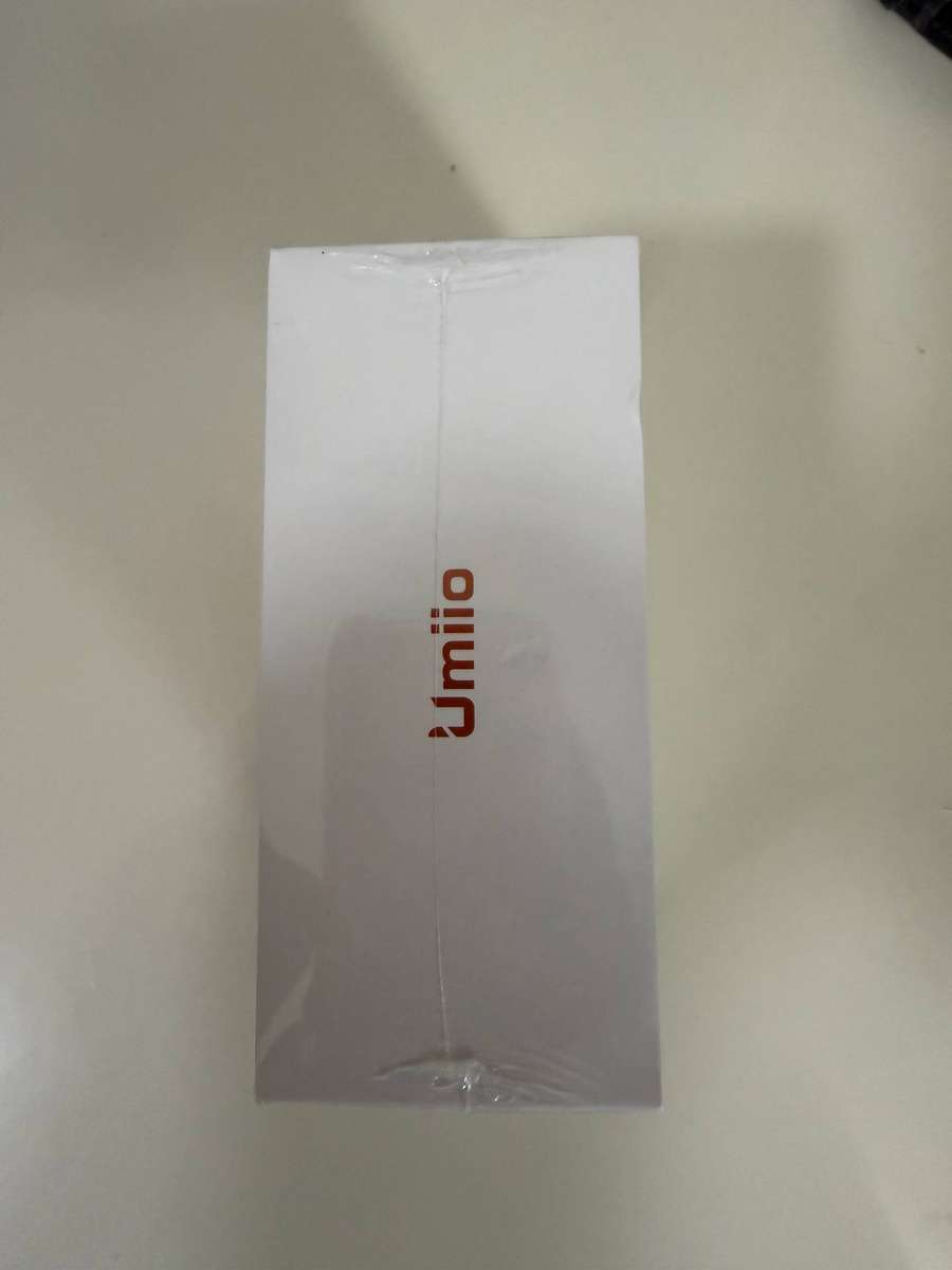Ummio 17 pro max mini.