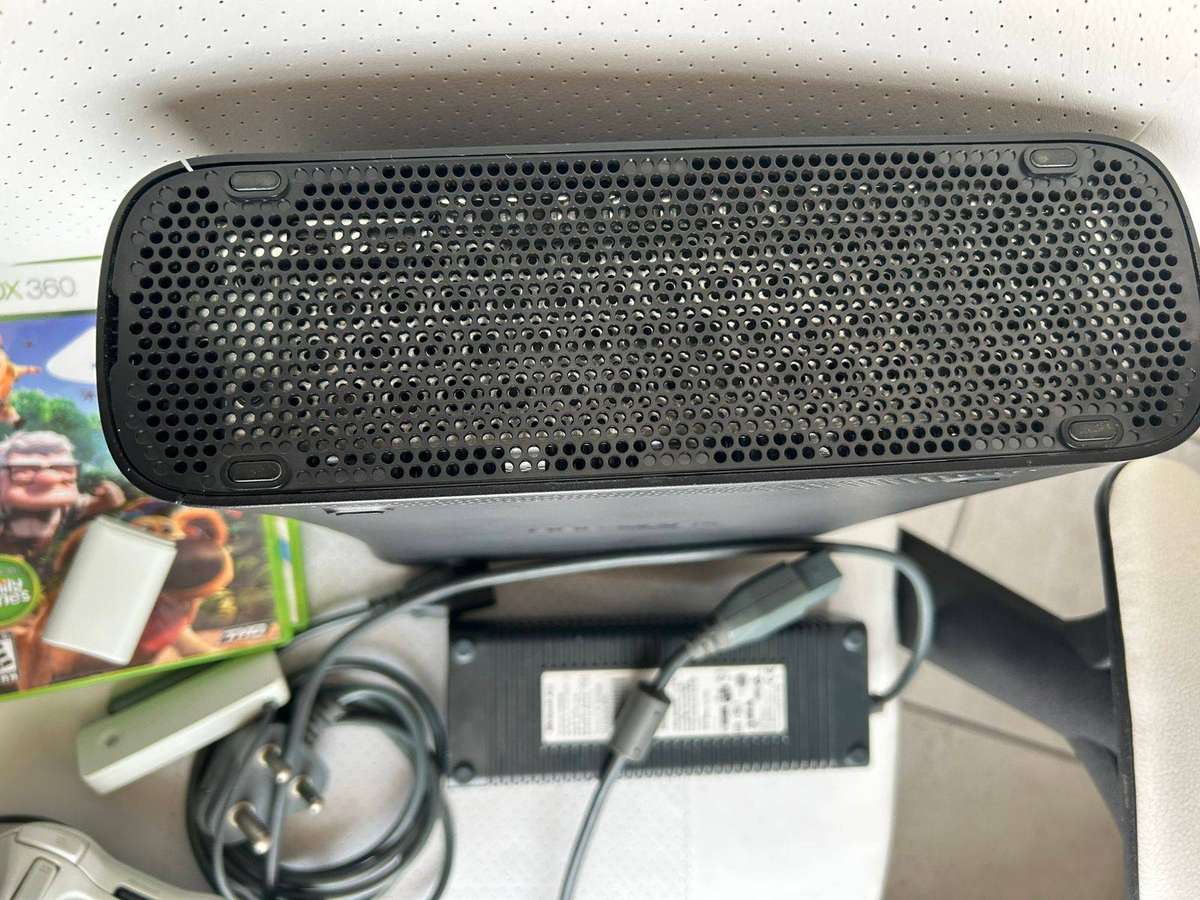 Microsoft Xbox 360 Bundle | Working 100% | 120GB HDD