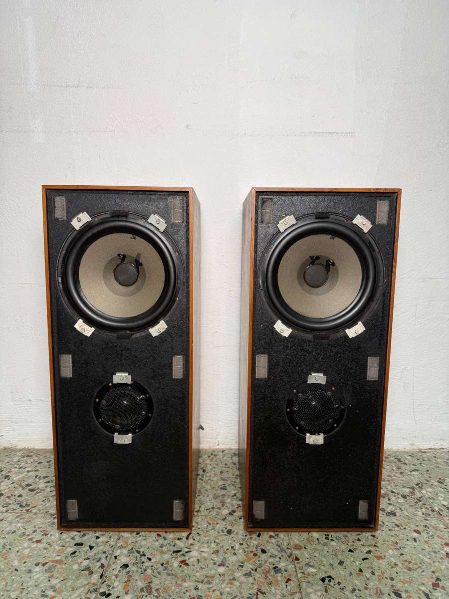 Bang & Olufsen Beovox 2600 Speakers  Excellent Condition