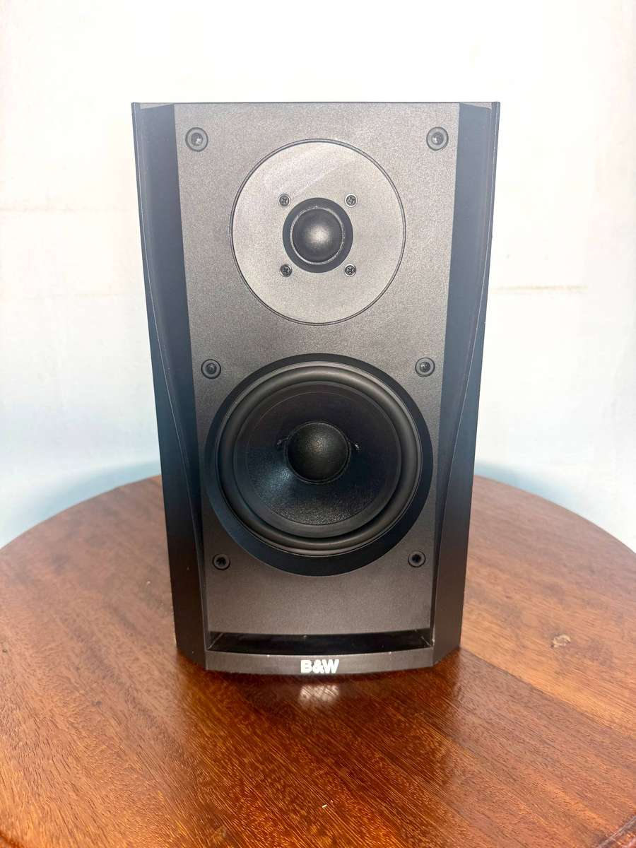 B&W DM302 Bookshelf Speaker (Single) - Amazing Sound & Clean Cone